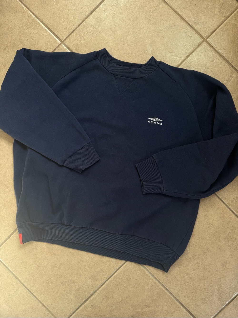 Boxy vintage Umbro Men's Navy Crewneck Sweatshirt